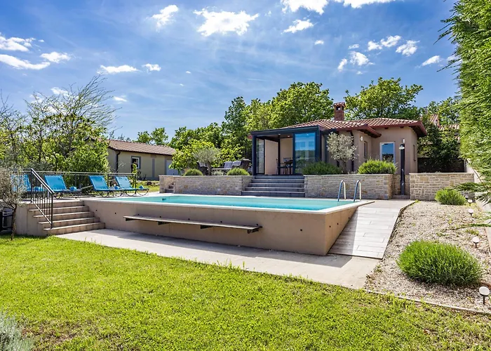 Krasna Kuca * Labin (Istria)