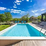Villa Krasna Kuca *