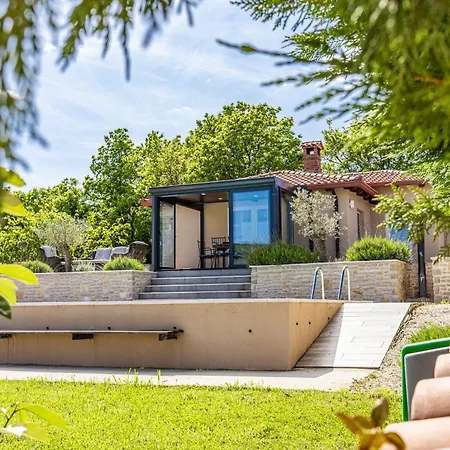 Krasna Kuca Villa